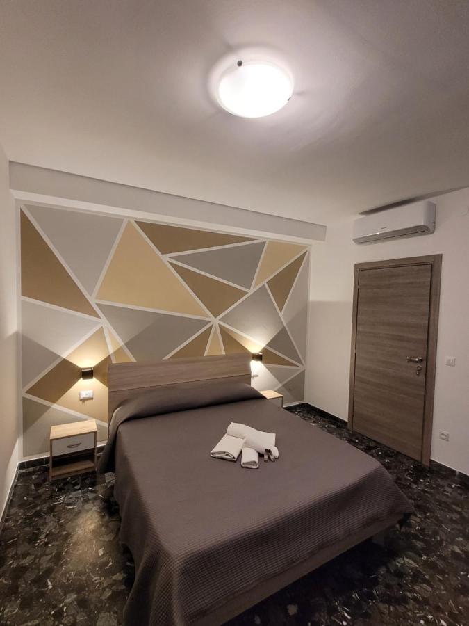 B&B "Gabriel&Melissa" Airport View - Nuova - Ristrutturato Gennaio 2022 Tessera Exteriör bild
